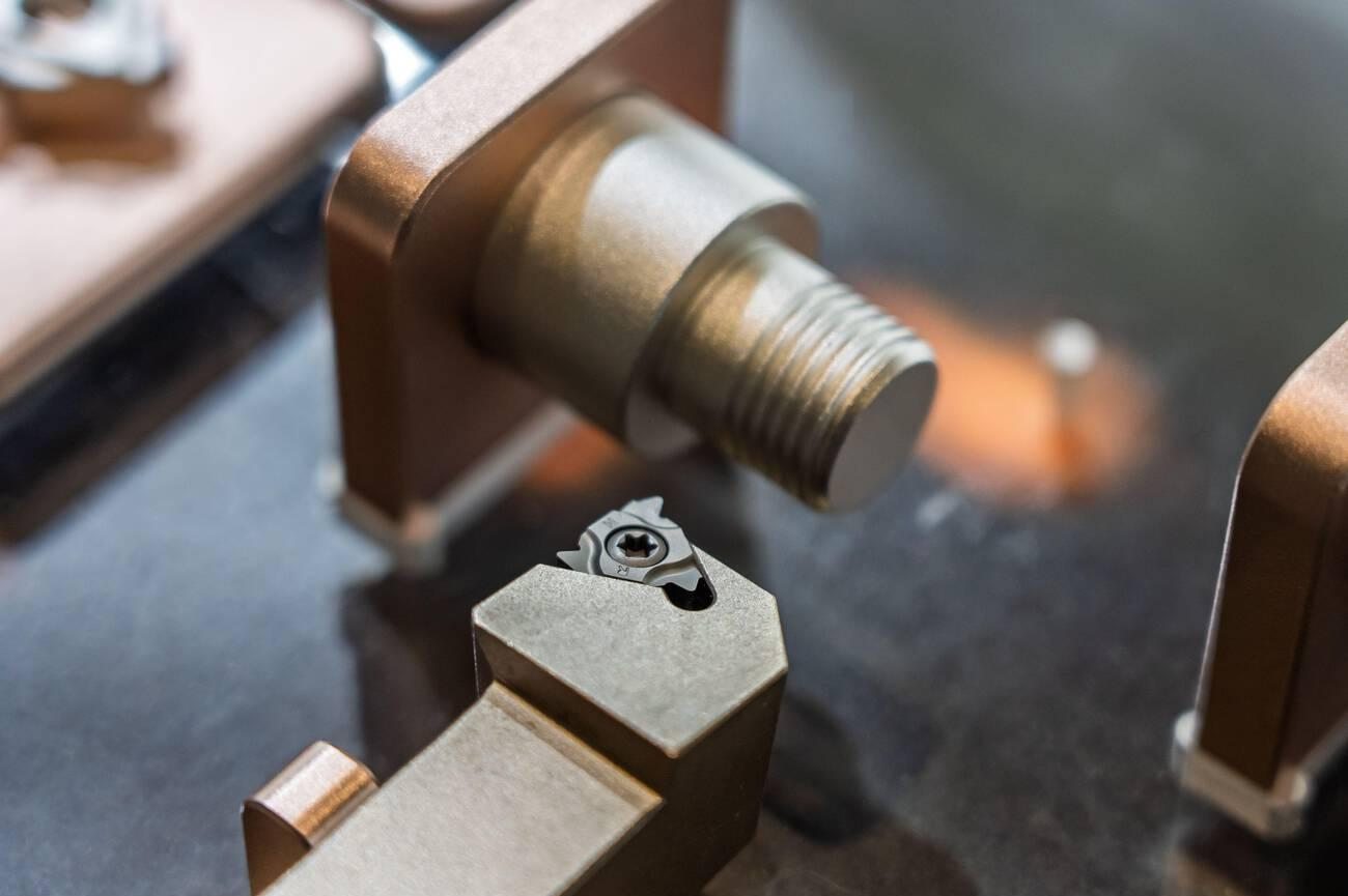 Grooving Turning
